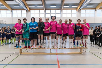 Bild 32 - C-Juniorinnen 3 Loewinnen Cup